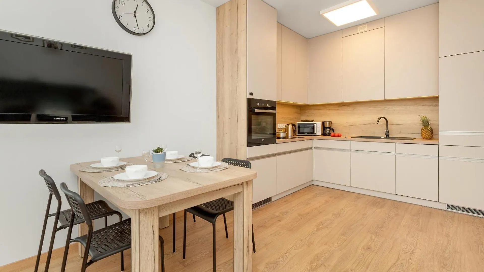 Apartament Sloneczny Balkon Z Parkingiem By Noclegi Renters Gdańsk